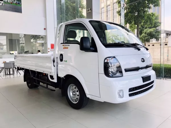 Dịch vụ thay Kính chắn gió xe tải KIA 1.9 tấn tận nơi